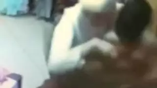 الكاميرا الخفية: تم القبض على امرأة ترتدي الحجاب في متجر