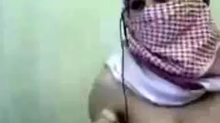 فلسطين فتاة الحجاب العربي تظهر لها كبير الثدي في كاميرا ويب