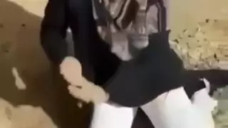 التبول على زوجة محجبة خائنة