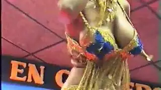 دليلة رقص شرقي عربي عاريه