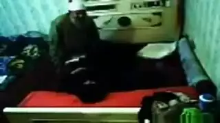 شيخ سلفي ينيك مرات ابنه المنقبة وابنه مخبي كاميرا يصورهم