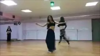 راقصة عربية ساخنة