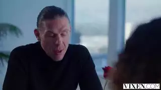 النساء الذين لعق كس حتى العظم