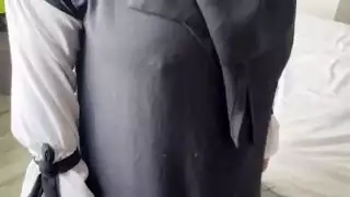 خادمة عربية يحصل على من قبل عميل الفندق