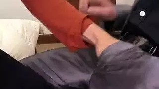 السكرتيرة العربية جوليا روكا تمتص الديك الضخم من رئيسه