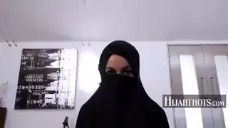 العربية يطعمني لها البقلاوة الثدي فيكتوريا يونيو، آيك ديزل