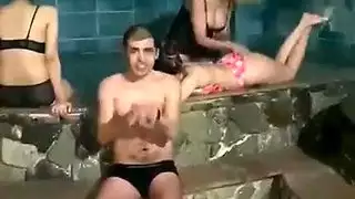 إيران