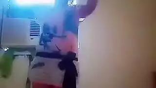 رقص يمني سكسي بنت من الحديدة تنزل مقطع لنفسها