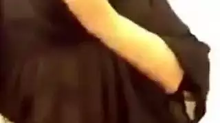 الساخنة العربية مع لها ضخمة الثدي