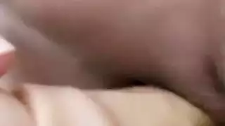 فرخ تركي ناضج يأخذ دسار في بوسها الرطب، إنه لذيذ