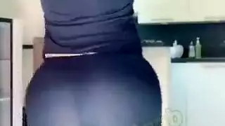 فتاة عربية