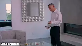 فيكسن رايلي ريد وتيانا ترامب تعيشان في حالة سيئة