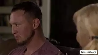 شيمالي بريتني كادي يركبون ديك بيرس باريس الضخم