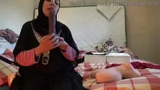 زوجة الديوث العربية التي تعيش في لندن