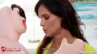 مبدالة الأم مع الدمية الجنسية سكس امهات مترجم
