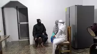 طقوس الخطوبة العربية! زوجان غير مخلصان يطلبان النصيحة أمام قس عربي، ثم ينتهي بهما الأمر بإتمام علاقتهما الإباحية العربية اللاتينية
