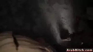 الراقصات البطن العربية المثيرة وتوصيل الثلاثيات المسلمين عامر