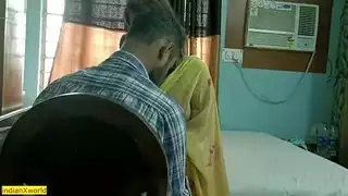 ديسي زوجة الديوث الساخنة على الانترنت الحجز الجنس! جنس ديسي