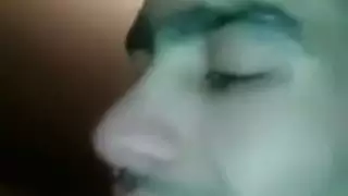 فتاة مغربية بدينة تمتص عشاق ديك
